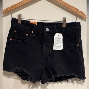 NWT Levi’s Origional Fit 501 Jeans For Women High Rise With Button-Fly Waist- 27